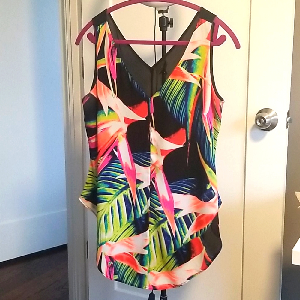 Sleeveless blouse